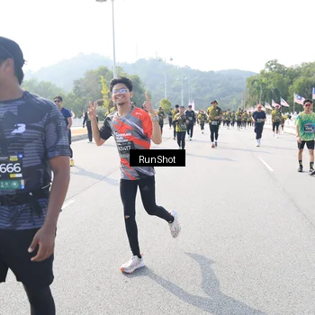 Runner Photo 6929729
