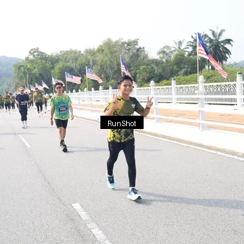 Runner Photo 6929732