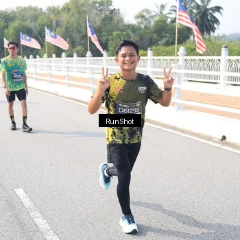 Runner Photo 6929735