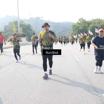Runner Photo 6929765