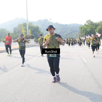 Runner Photo 6929767