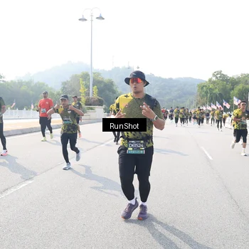 Runner Photo 6929771