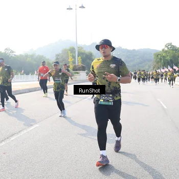 Runner Photo 6929773