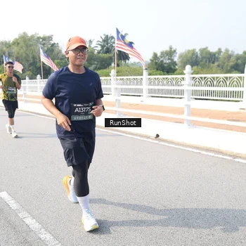 Runner Photo 6929778