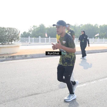 Runner Photo 6929786