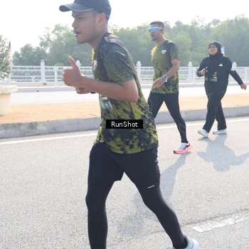 Runner Photo 6929788