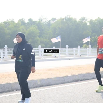 Runner Photo 6929796