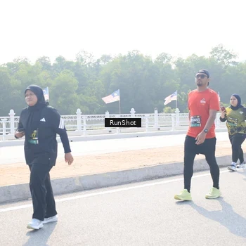 Runner Photo 6929799