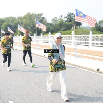 Runner Photo 6929834