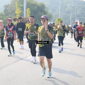 Runner Photo 6929846