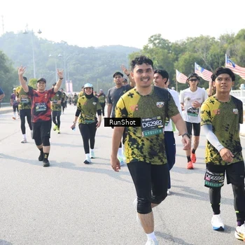 Runner Photo 6929877