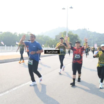 Runner Photo 6929895