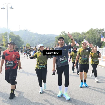 Runner Photo 6929898