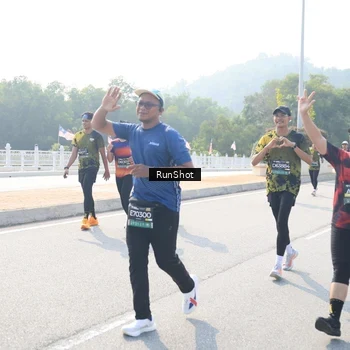 Runner Photo 6929899