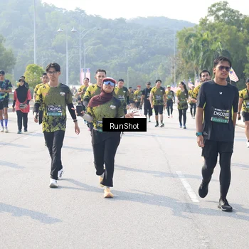 Runner Photo 6929937