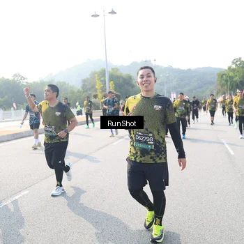 Runner Photo 6929973