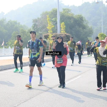 Runner Photo 6929988