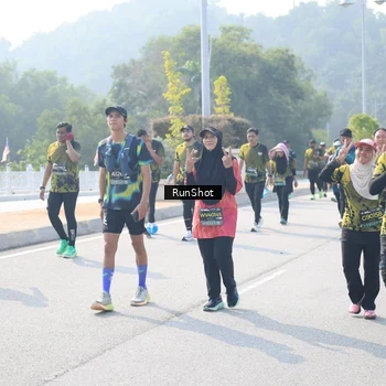 Runner Photo 6929990