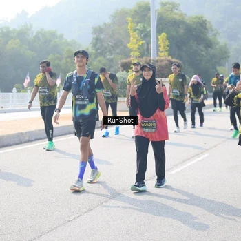 Runner Photo 6929999