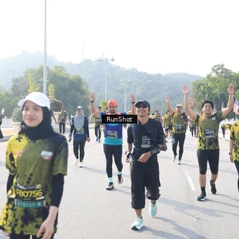Runner Photo 6930029