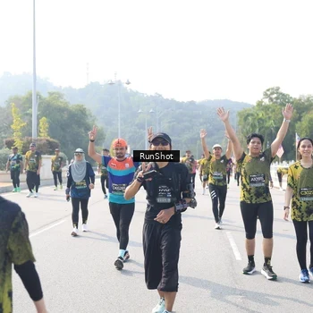 Runner Photo 6930031