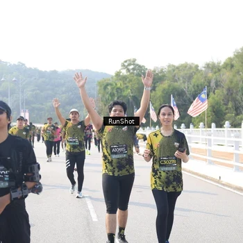Runner Photo 6930037