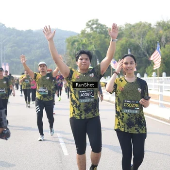 Runner Photo 6930041