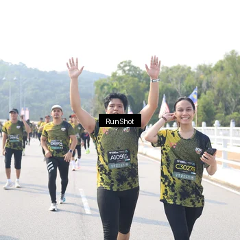 Runner Photo 6930042