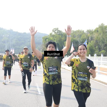 Runner Photo 6930044
