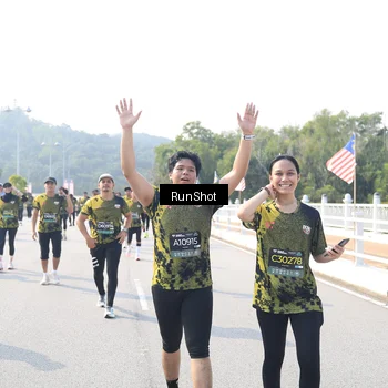 Runner Photo 6930047