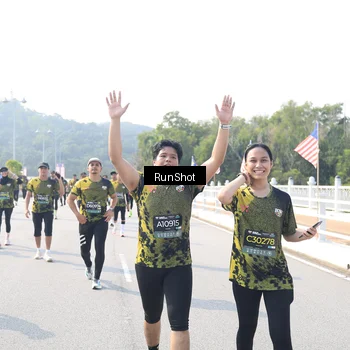 Runner Photo 6930048