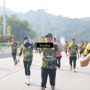 Runner Photo 6930067