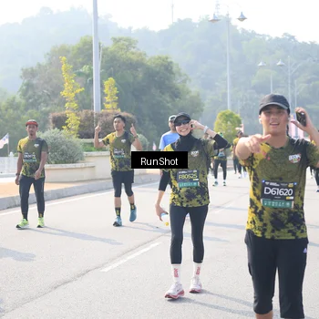 Runner Photo 6930074