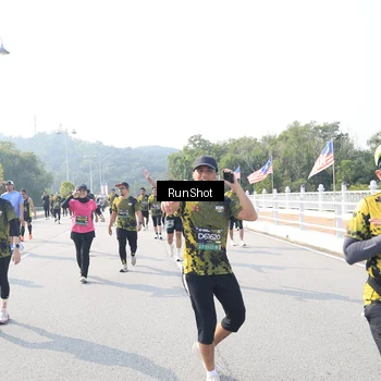 Runner Photo 6930085