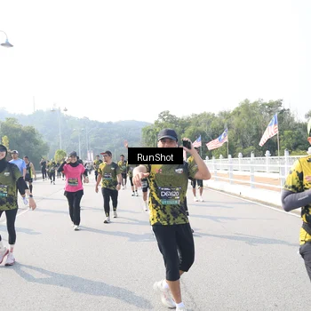 Runner Photo 6930086