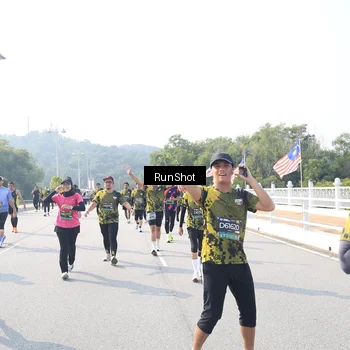 Runner Photo 6930089
