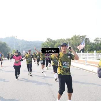 Runner Photo 6930090