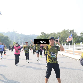 Runner Photo 6930092