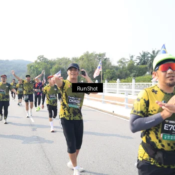 Runner Photo 6930096