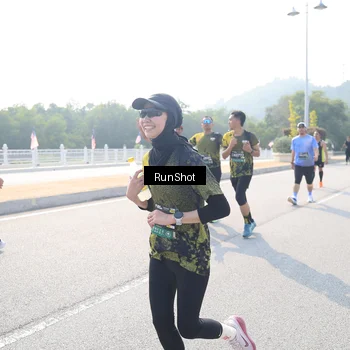 Runner Photo 6930107