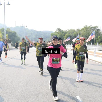 Runner Photo 6930112