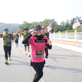 Runner Photo 6930118