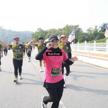 Runner Photo 6930120