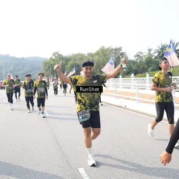 Runner Photo 6930149