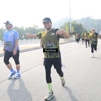 Runner Photo 6930151