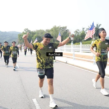 Runner Photo 6930154