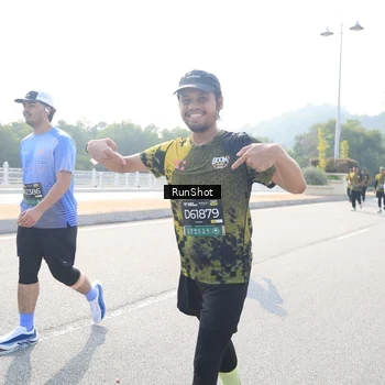 Runner Photo 6930156