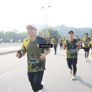 Runner Photo 6930168