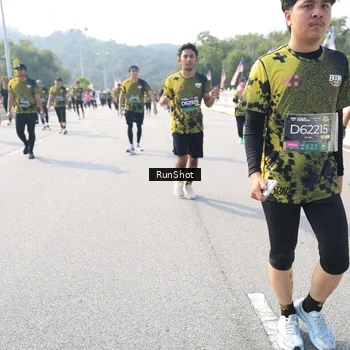 Runner Photo 6930178