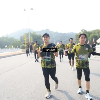 Runner Photo 6930182